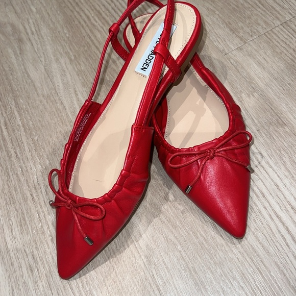 New red flats Steven madden shoes - Picture 9 of 10